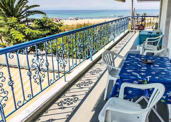 Galinis' Sea Front B Daire